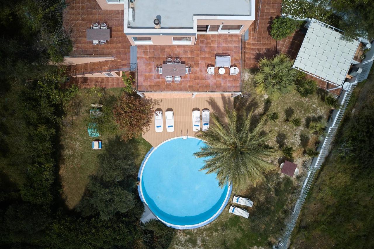 Seafront Villa Longobardi Chania  Exterior foto